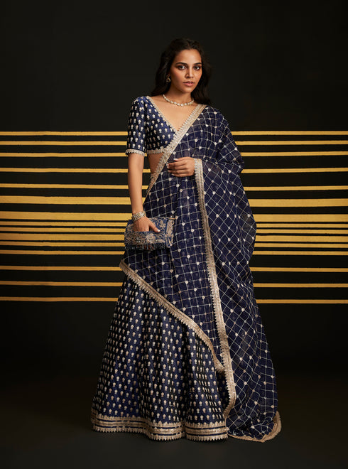 Heeriye Lehenga